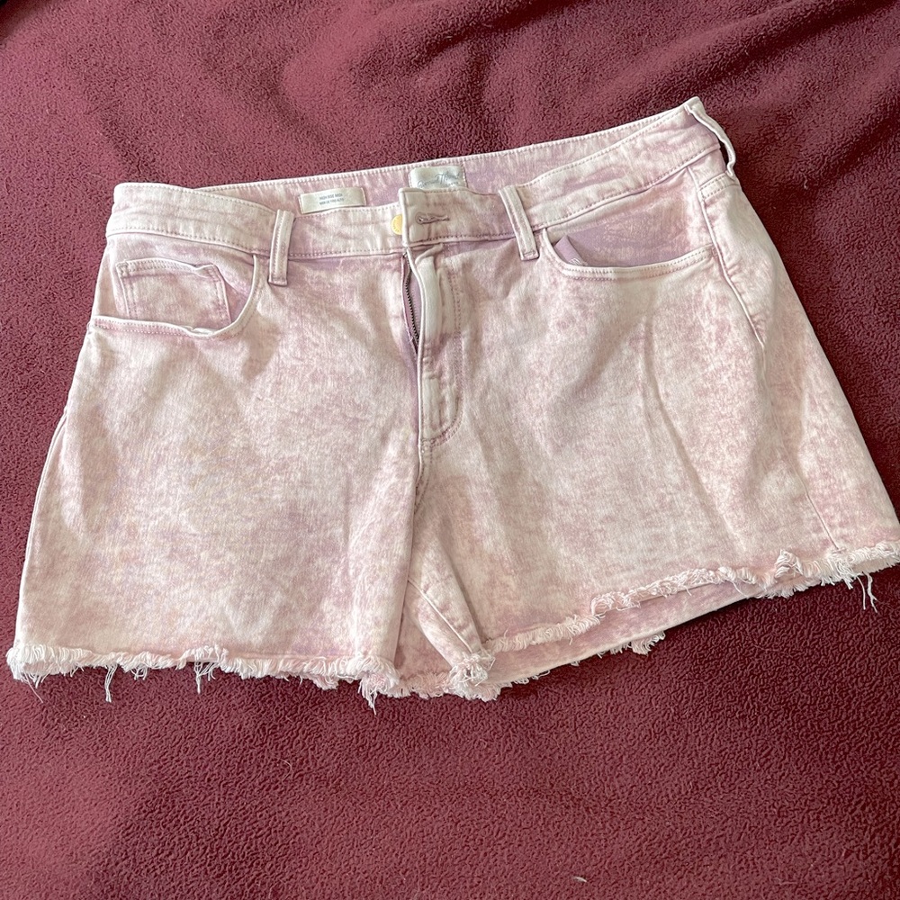 NWOT pink universal thread shorts